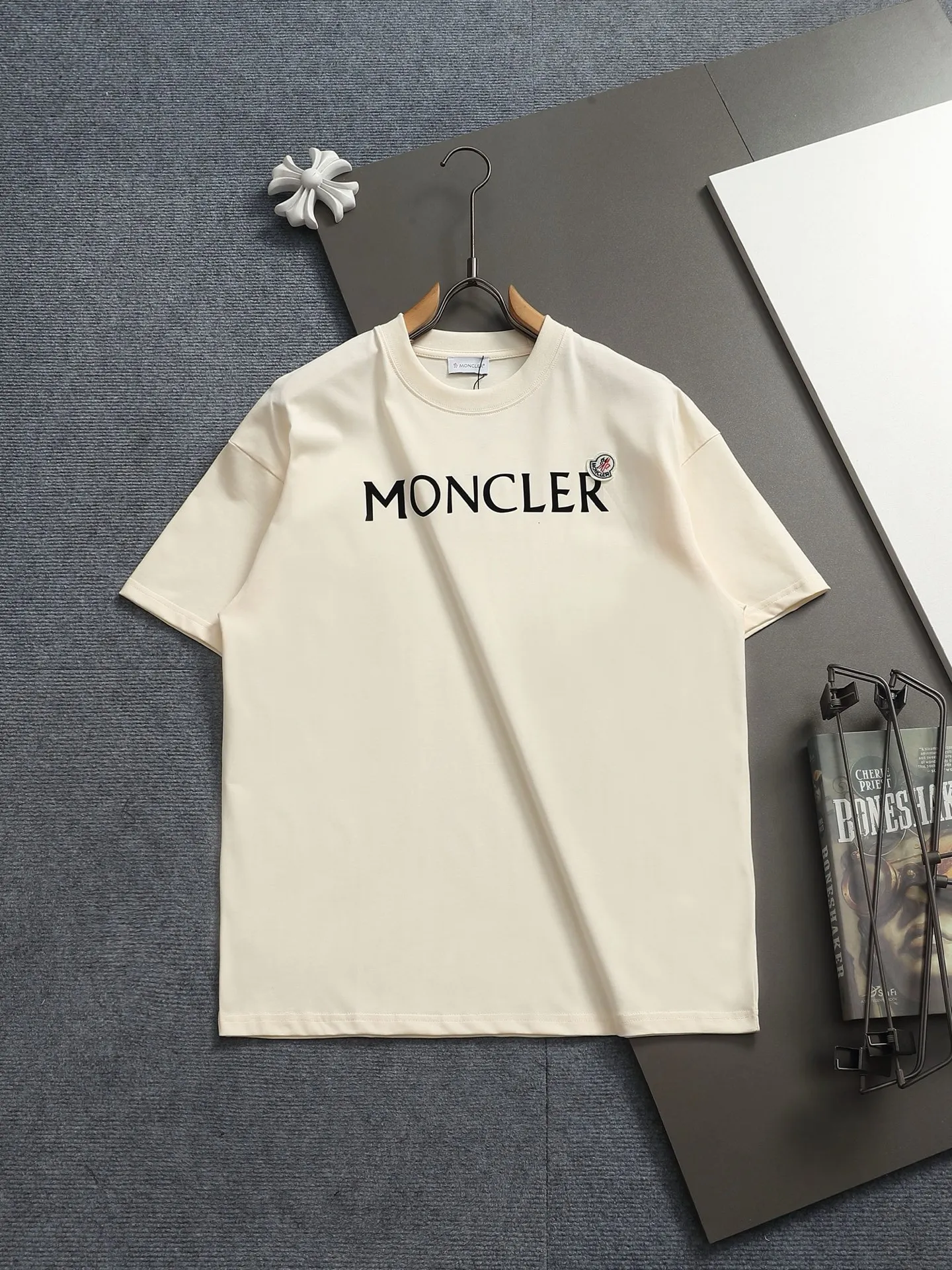 2025 New Arrival Same Style👫280g T ， ！ ， ， logo ！ ， Versatile， ， ！ ！ Classic Versatile T ， logo ！ ！ Quality ， ！！ ：Black Size：XS S M L